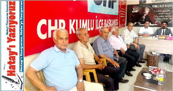 KUMLU’DA CHP İLÇE YÖNETİMİ VATANDAŞLARLA BAYRAMLAŞTI