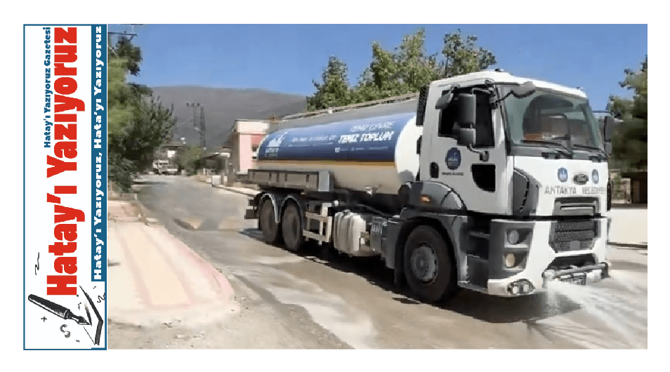 YANGINDAN ETKİLENEN MAHALLELERDE TEMİZLİK ÇALIŞMASI YAPILIYOR