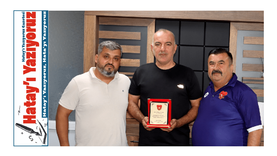 BAŞKAN AYKUT DOĞRU’DAN VEFA DOLU PLAKET TAKDİMİ